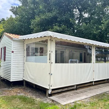 Campingplatz Mobil-home Au La Lande A N°507 *